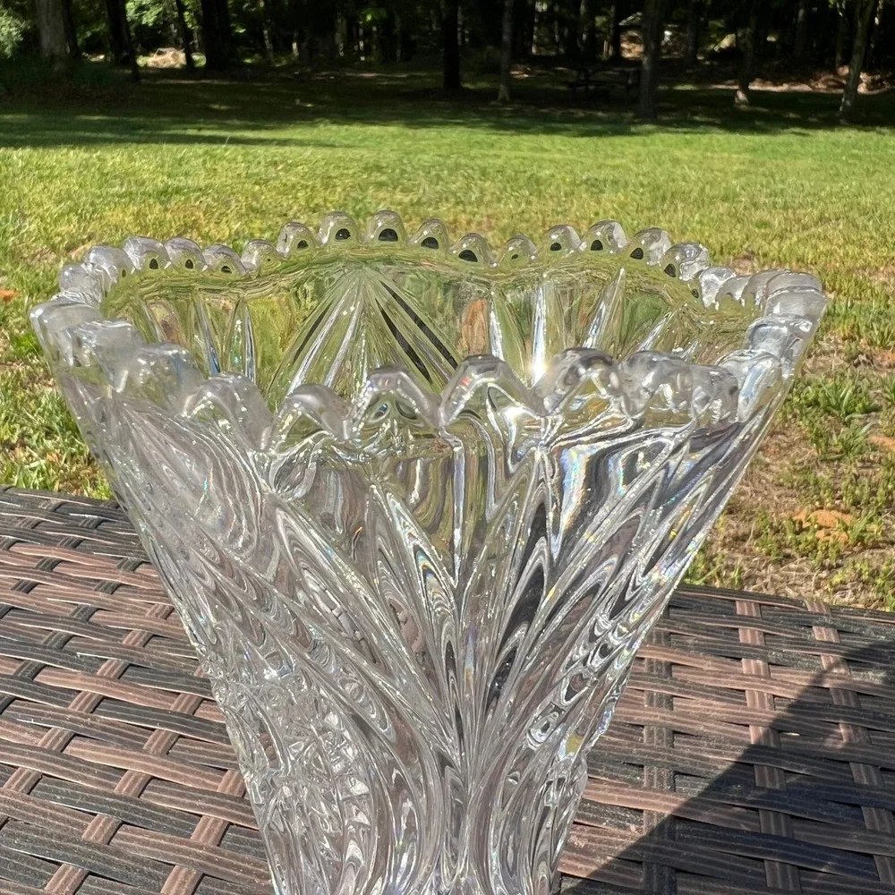 Vintage‎ Nachtmann Palais Lead Crystal Vase Made in Germany Scalloped Edge